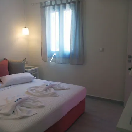 阿尔基尼海滩酒店 酒店 Naxos City