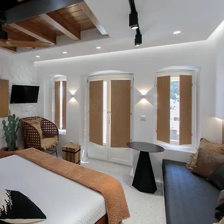 阿尔基尼海滩酒店 Naxos City